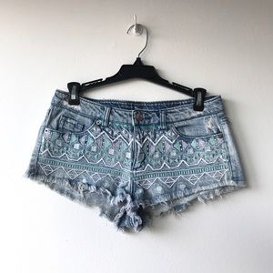 H&M very short embroidered jean shorts
